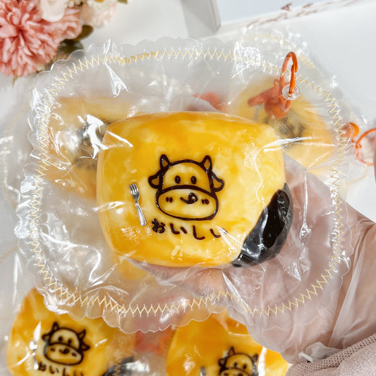 リアルフード 炭焼きミルクパン スクイーズトイ 学生向けストレス解消 超柔らか 水っぽい触感 ストレス発散 小さな置物