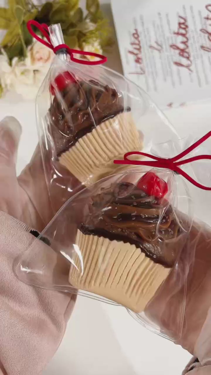 チョコレートカップケーキ フェイクフード 人気スクイーズ ストレス解消トイ 卸売 高品質 ハンドメイド 食品グレードシリコン 安全無毒